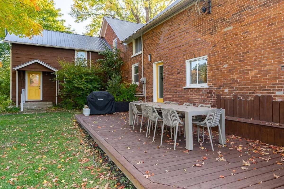 The Marigold Pec Family Farmhouse Country Escape West Lake Exterior photo